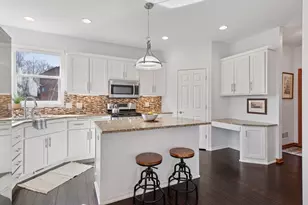 2536 N Saunders Lake Dr, Minnetrista, MN 55364 - Photo 15