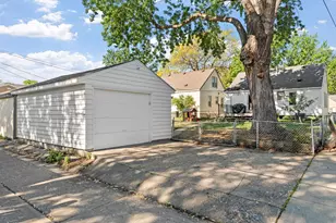 2825 Kentucky Ave S, Saint Louis Park, MN 55426 - Photo 27