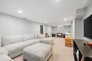 2825 Kentucky Ave S, Saint Louis Park, MN 55426 - Photo 19