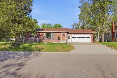 605 10th Avenue NE, Brainerd, MN 56401 - Photo 1