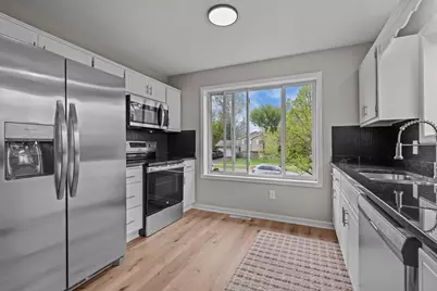 518 Horseshoe Lane, Braham, MN 55006 - Photo 5