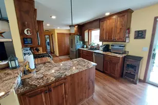 409 Sundown Dr, Avon, MN 56310 - Photo 5