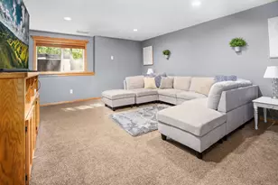 615 Oakwood Dr, Saint Cloud, MN 56304 - Photo 17
