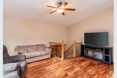 9385 Jasmine Avenue S, Cottage Grove, MN 55016 - Photo 5
