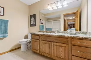 9755 Wedgewood Cir, Woodbury, MN 55125 - Photo 51