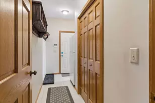 9755 Wedgewood Cir, Woodbury, MN 55125 - Photo 37