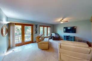 1112 Bridge Ave, Albert Lea, MN 56007 - Photo 9