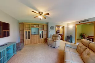 1112 Bridge Ave, Albert Lea, MN 56007 - Photo 3