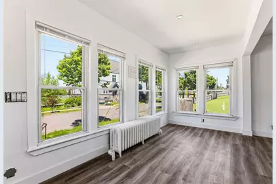 2213 Oak Park Avenue N, Minneapolis, MN 55411 - Photo 5