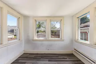 2213 Oak Park Ave N, Minneapolis, MN 55411 - Photo 11