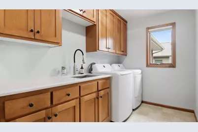 221 Kusilek Street, River Falls, WI 54022 - Photo 33