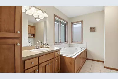 221 Kusilek Street, River Falls, WI 54022 - Photo 21