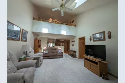2316 Viola Heights Drive NE, Rochester, MN 55906 - Photo 3