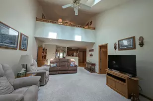 2316 Viola Heights Dr NE, Rochester, MN 55906 - Photo 3