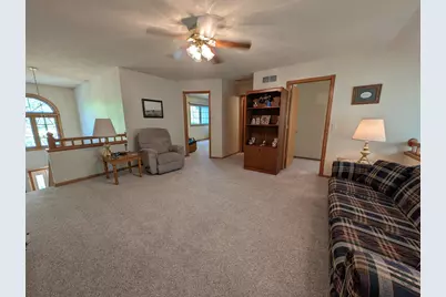 2316 Viola Heights Drive NE, Rochester, MN 55906 - Photo 9