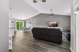 720 Deer Trail, Montgomery, MN 56069 - Photo 5