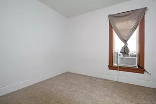 986 Galtier St, Saint Paul, MN 55117 - Photo 3