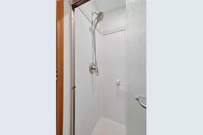 2400 Cavell Avenue N, Golden Valley, MN 55427 - Photo 29