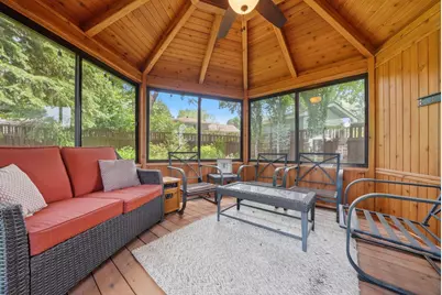 2400 Cavell Avenue N, Golden Valley, MN 55427 - Photo 43
