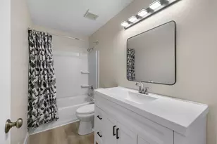 2221 W 82nd St, Bloomington, MN 55431 - Photo 17