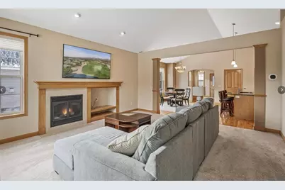 10512 Mississippi Circle N, Brooklyn Park, MN 55443 - Photo 9