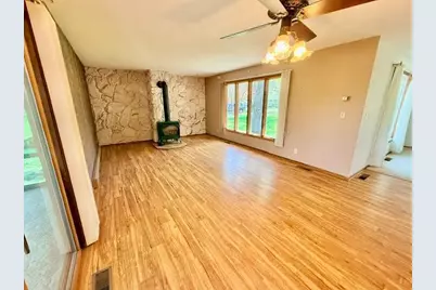 1588 48th Avenue NE, Willmar, MN 56201 - Photo 5