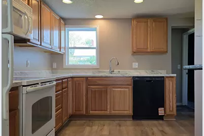 707 Irvine Avenue NW, Bemidji, MN 56601 - Photo 9