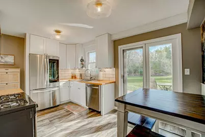 7949 Stillwater Boulevard N, Oakdale, MN 55128 - Photo 11