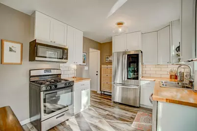 7949 Stillwater Boulevard N, Oakdale, MN 55128 - Photo 13