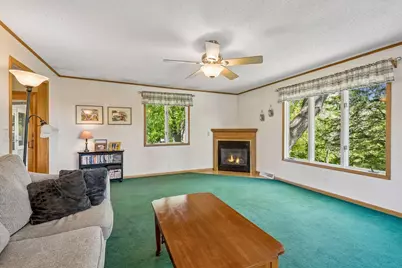 10643 Vessey Road, Bloomington, MN 55437 - Photo 25