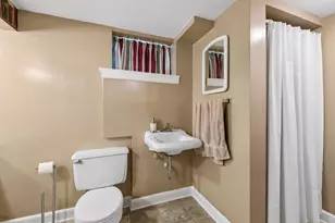 10643 Vessey Rd, Bloomington, MN 55437 - Photo 41