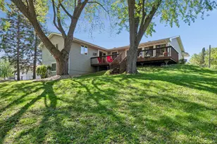 10643 Vessey Rd, Bloomington, MN 55437 - Photo 53