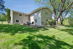 10643 Vessey Rd, Bloomington, MN 55437 - Photo 51