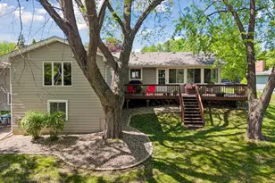 10643 Vessey Rd, Bloomington, MN 55437 - Photo 5