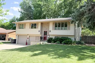 1925 Driftwood Ave, Worthington, MN 56187 - Photo 5