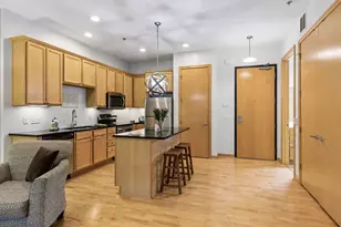 240 Spring St, Saint Paul, MN 55102 - Photo 7