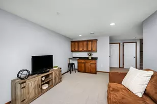 9531 Declaration Dr, Chanhassen, MN 55317 - Photo 27