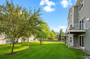 9531 Declaration Dr, Chanhassen, MN 55317 - Photo 33
