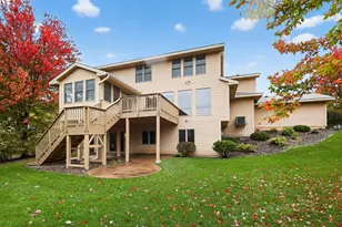 10741 Hawthorn Trail, Woodbury, MN 55129 - Photo 3