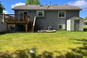 2408 Crestmount Ln, Burnsville, MN 55306 - Photo 3