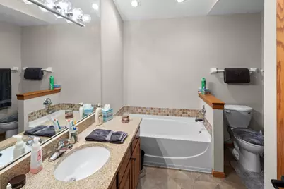 2408 Crestmount Lane, Burnsville, MN 55306 - Photo 9