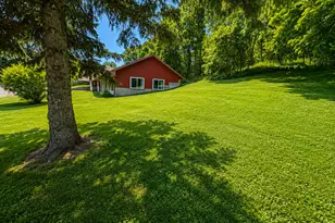 718 Willow St, Faribault, MN 55021 - Photo 13