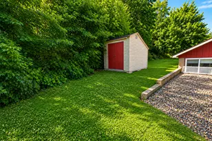 718 Willow St, Faribault, MN 55021 - Photo 11
