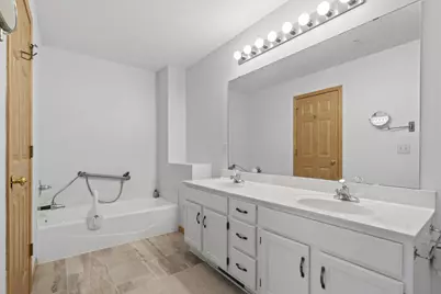 538 Queens Gate, New Brighton, MN 55112 - Photo 19