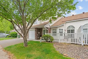 538 Queens Gate, New Brighton, MN 55112 - Photo 1