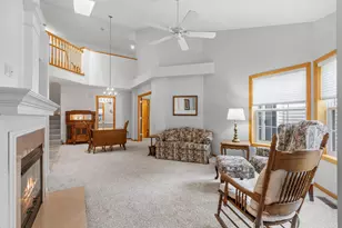 538 Queens Gate, New Brighton, MN 55112 - Photo 7