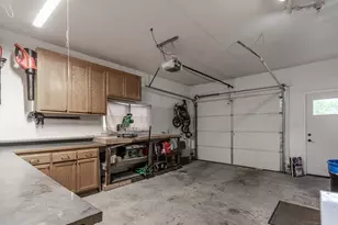 360 N Park Ave, Le Center, MN 56057 - Photo 41