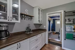 360 N Park Ave, Le Center, MN 56057 - Photo 9