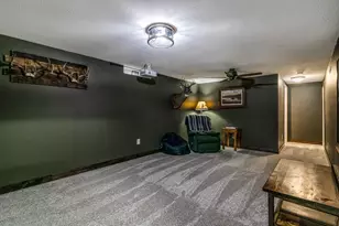 360 N Park Ave, Le Center, MN 56057 - Photo 29