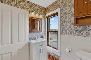 126 1st St E, Stewartville, MN 55976 - Photo 37
